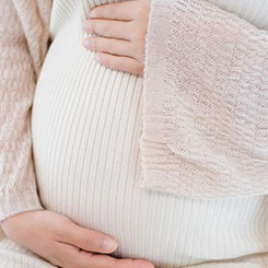 从资本配置角🇳🇪⏺度来看，我们将债⏸务杠杆率保🇸🇹🌝持在1⏬🧝‍♀️.7倍，而去😤